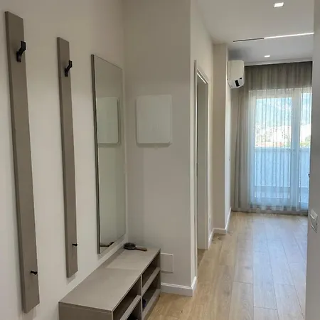 New Brilant Apartment 02 Tirana Exterior photo